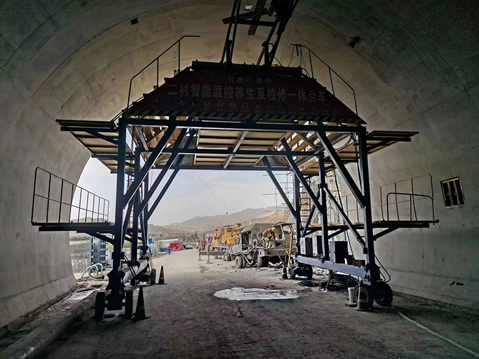 布料機(jī)、大型布料機(jī)、行走式布料機(jī)、圓筒布料機(jī)、行走式液壓布料機(jī)、移動式液壓布料機(jī)、電動布料機(jī)、手動布料機(jī)、梁場專用液壓布料機(jī)